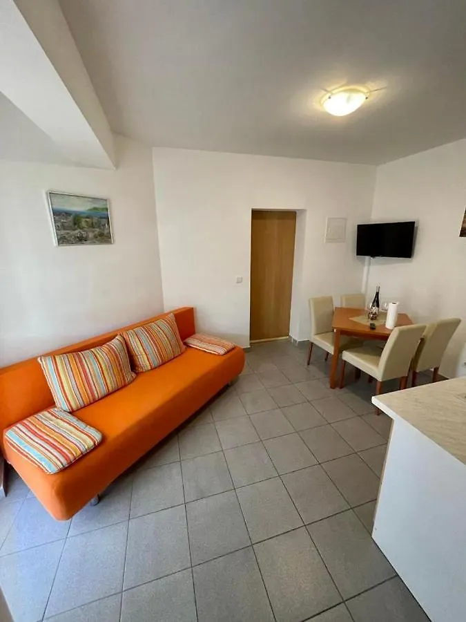 Apartments Elvira Drage Croatia