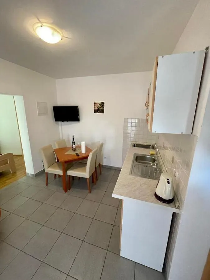 Apartments Elvira Drage Croatia