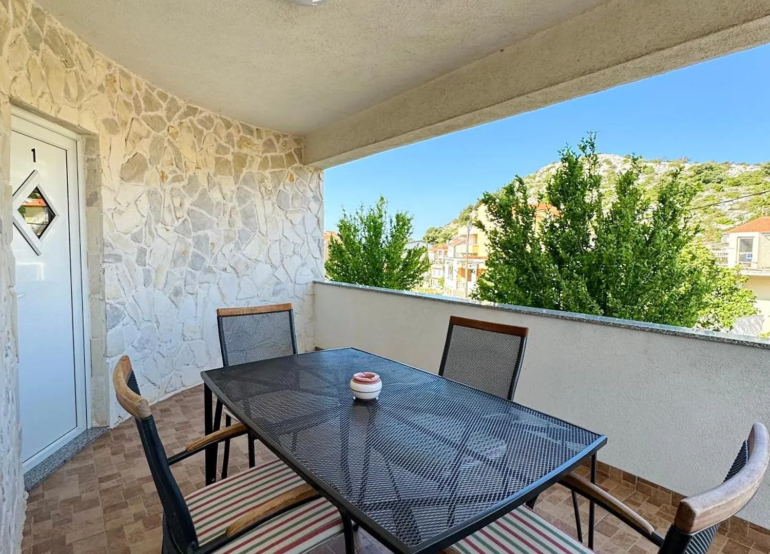 Apartments Elvira Drage