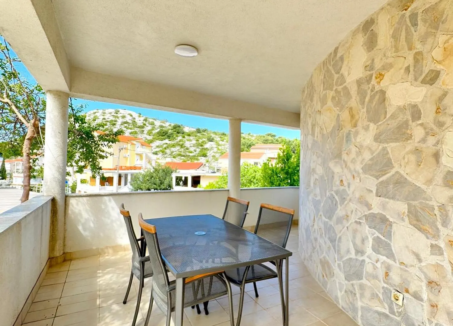 Apartments Elvira Drage